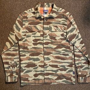 Camouflage Long Sleeve Flannel Button-up